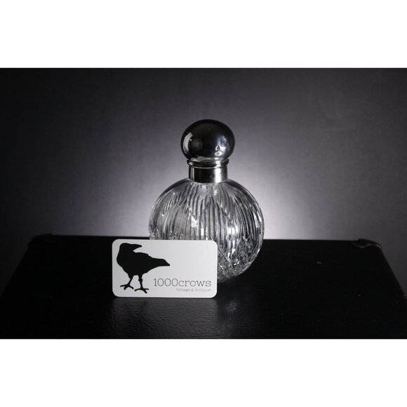 Large 1890 Victorian large silver topped perfume bottle, fancy cologne bottle - Picture 9 of 10